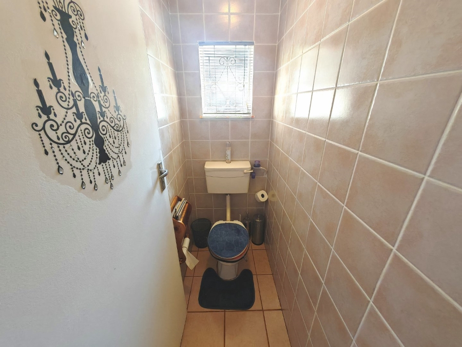 3 Bedroom Property for Sale in Noordhoek Free State